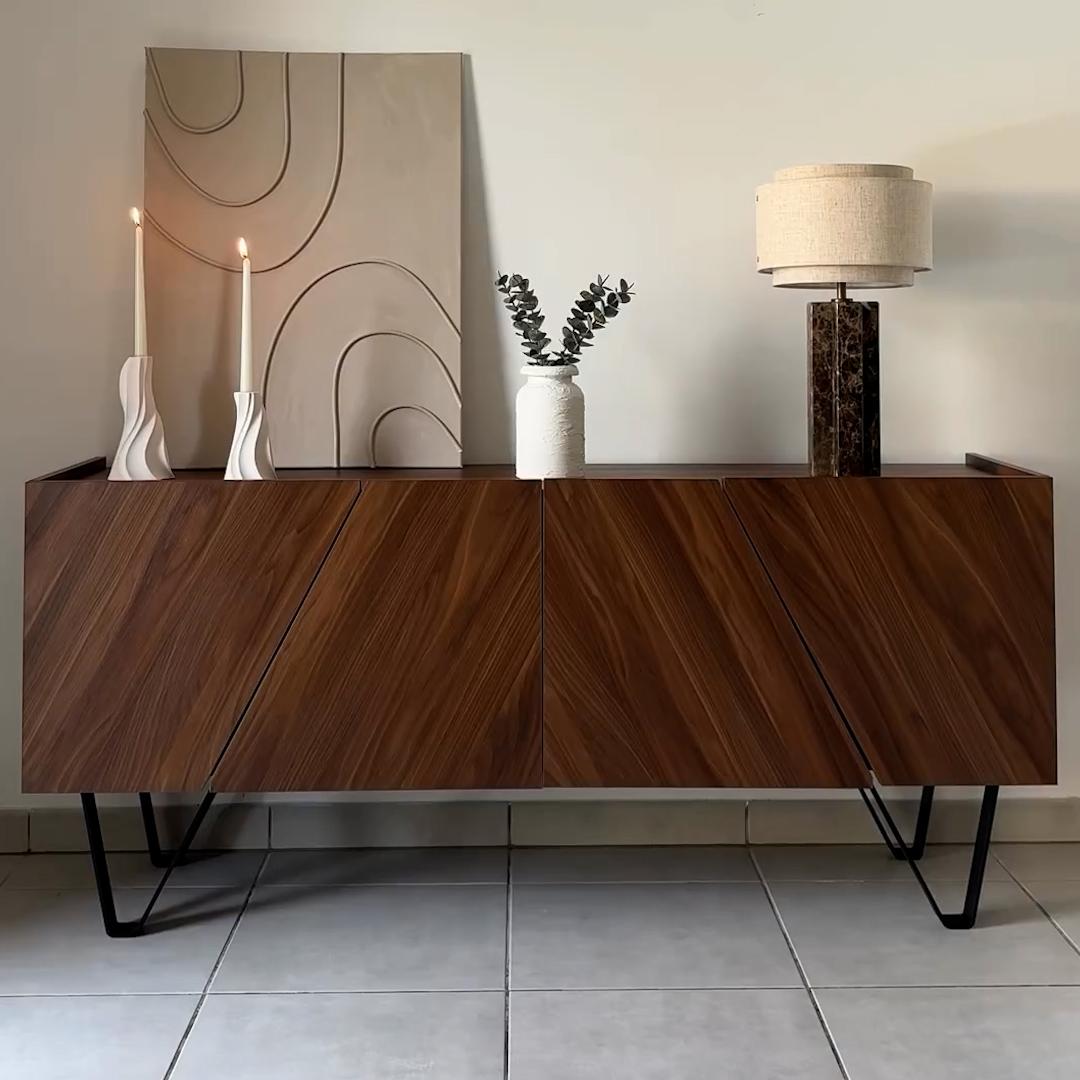 Emma 4-door Sideboard with black legs, Walnut